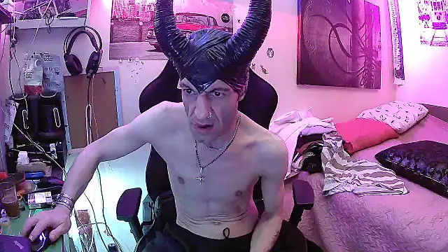 Aktorihann online show from 06-07-26, 02:37