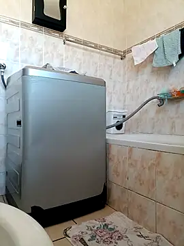 Snapshot of the_greatt chatting on 11-26-25, 09:21 the greatt online show from 11-26-25, 09:21