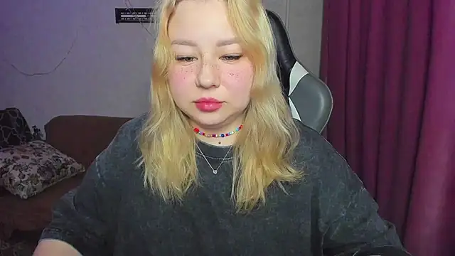 Milafoxxxy online show from 11-24-25, 06:18