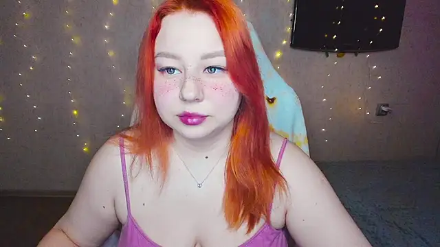 Snapshot of Milafoxxxy chatting on 02-23-26, 08:22 Milafoxxxy online show from 02-23-26, 08:22