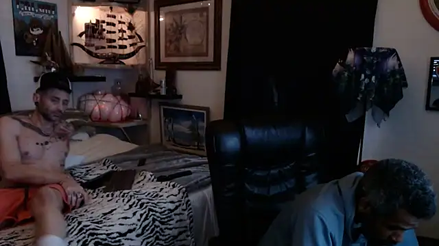 Snapshot of ShiaWay chatting on 02-04-25, 08:59 ShiaWay online show from 02-04-25, 08:59