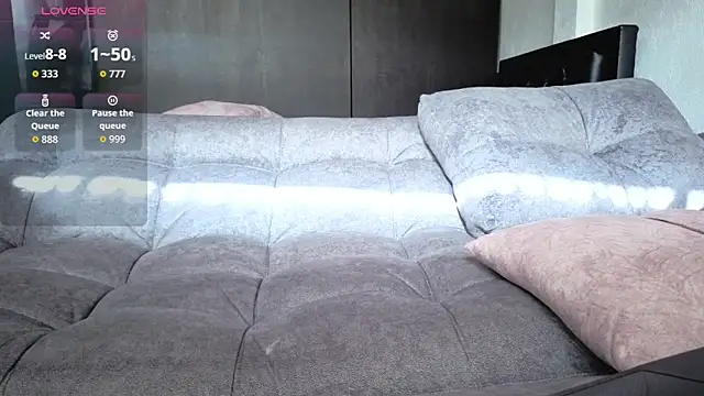 Snapshot of AnyElish chatting on 11-19-25, 08:31 AnyElish online show from 11-19-25, 08:31