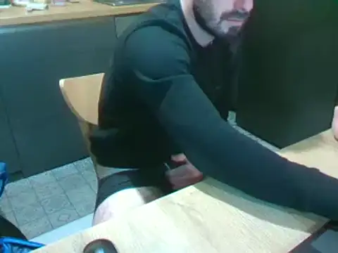 Snapshot of giorgakaci69 chatting on 12-19-24, 12:02 giorgakaci69 online show from 12-19-24, 12:02