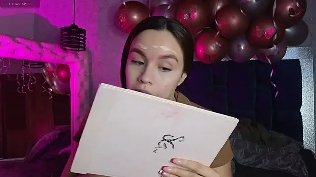 Taiissa  online show from 11-09-25, 11:41