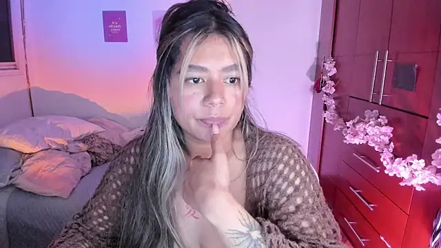 StephaniFox online show from 10-01-25, 03:01