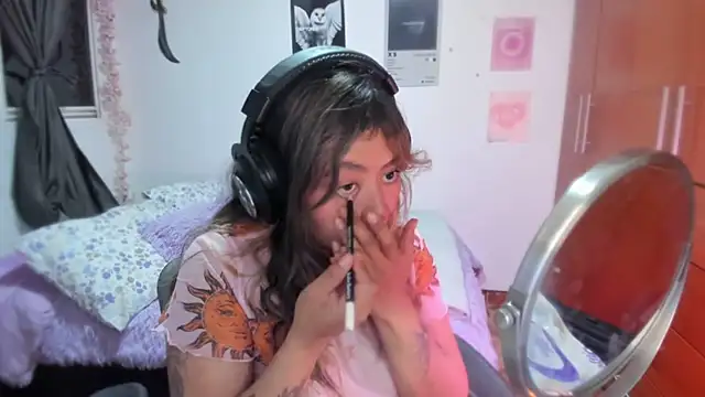 StephaniFox online show from 04-03-26, 12:08