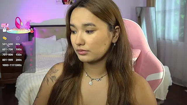 Snapshot of immahawaii chatting on 11-22-25, 05:28 immahawaii online show from 11-22-25, 05:28