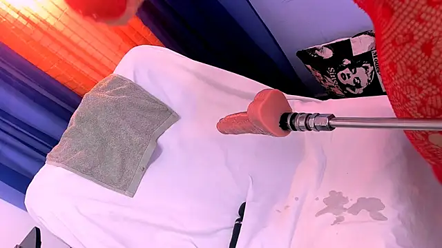 roberts kloe online show from 02-18-25, 02:59