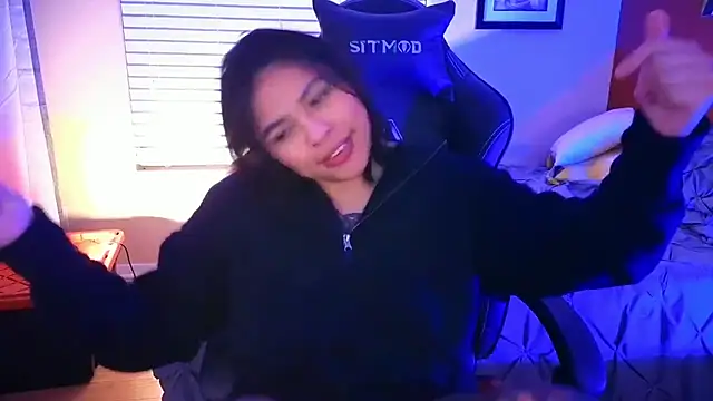 Snapshot of miacanela_xo chatting on 01-21-25, 04:21 miacanela xo online show from 01-21-25, 04:21