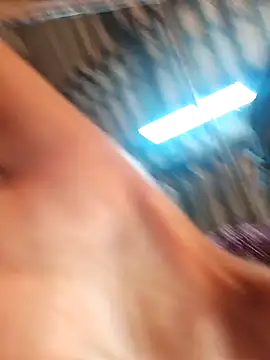 Snapshot of HotSexyBoudi chatting on 12-17-25, 09:04 HotSexyBoudi online show from 12-17-25, 09:04