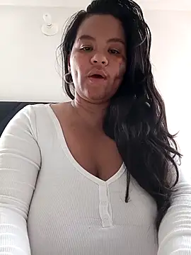 Julieta-tits online show from 05-25-26, 08:15