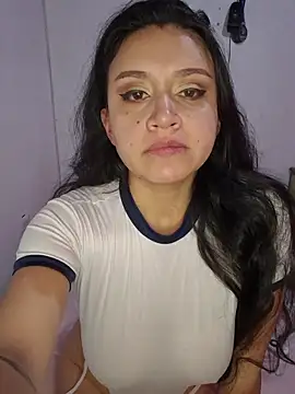 Snapshot of lombarlana-89 chatting on 01-11-26, 01:05 lombarlana-89 online show from 01-11-26, 01:05