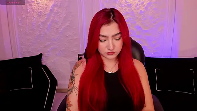 ViolettCastel online show from 10-18-25, 07:03