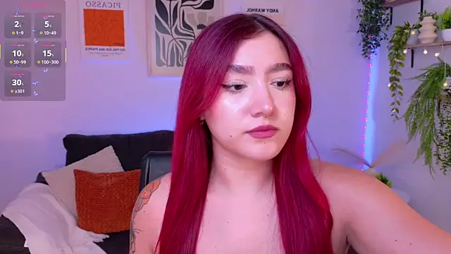 Snapshot of ViolettCastel chatting on 04-22-26, 07:26 ViolettCastel online show from 04-22-26, 07:26