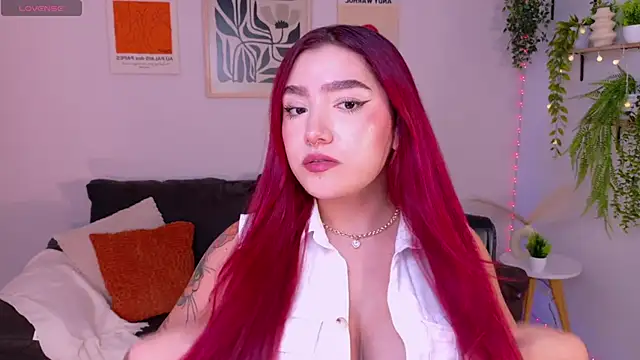 Snapshot of ViolettCastel chatting on 04-23-26, 07:16 ViolettCastel online show from 04-23-26, 07:16