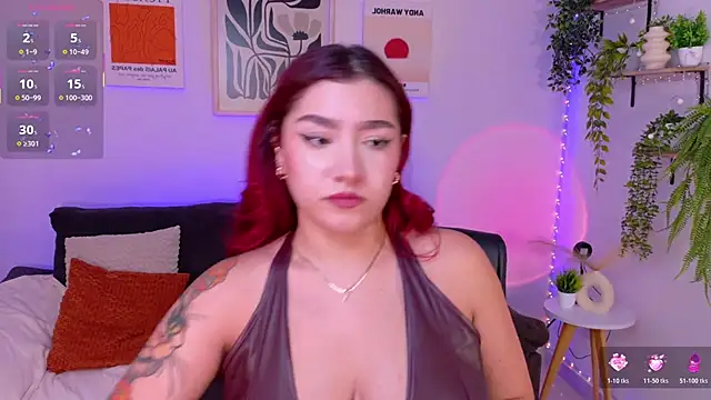 Snapshot of ViolettCastel chatting on 05-20-26, 08:04 ViolettCastel online show from 05-20-26, 08:04