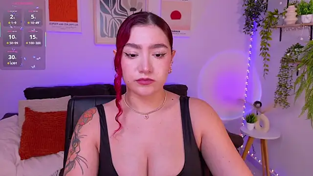 Snapshot of ViolettCastel chatting on 05-23-26, 10:58 ViolettCastel online show from 05-23-26, 10:58