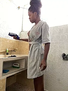 sweetsarabig22cm online show from 02-12-25, 04:22