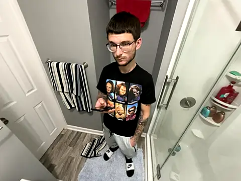 Snapshot of hungkubenski chatting on 11-10-25, 10:58 hungkubenski online show from 11-10-25, 10:58