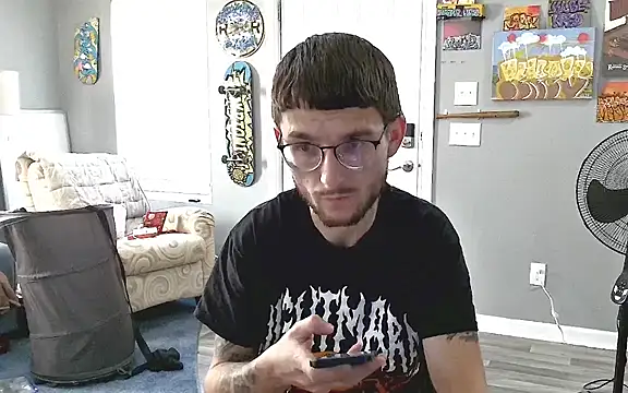 Snapshot of hungkubenski chatting on 11-13-25, 07:46 hungkubenski online show from 11-13-25, 07:46