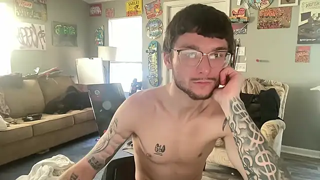 Snapshot of hungkubenski chatting on 01-08-26, 08:00 hungkubenski online show from 01-08-26, 08:00