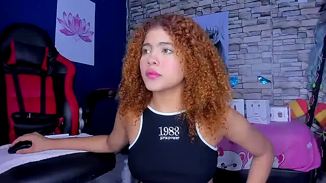 Snapshot of sofiacastillo01 chatting on 01-28-25, 01:05 sofiacastillo01 online show from 01-28-25, 01:05