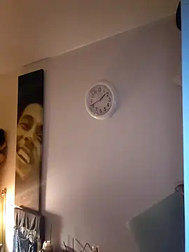 Snapshot of Bartzrl chatting on 11-09-25, 11:47 Bartzrl online show from 11-09-25, 11:47