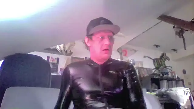 Bigthroaterboy online show from 05-13-26, 05:10