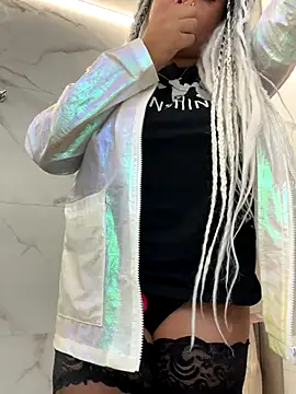 HaileyDiana online show from 10-01-25, 08:37