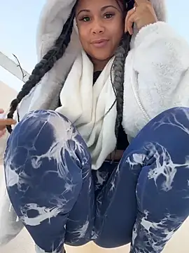 HaileyDiana online show from 12-15-25, 10:41