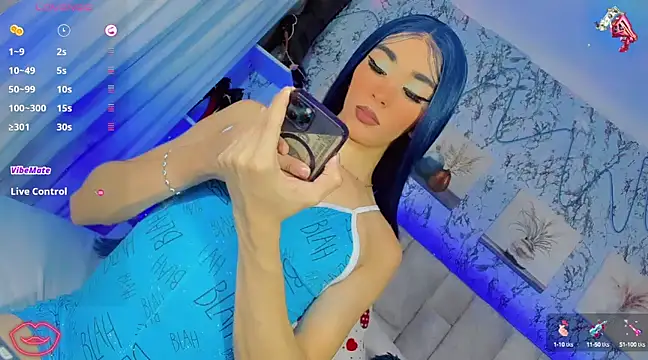 Snapshot of Baby_Aliz chatting on 03-18-25, 01:00 Baby Aliz online show from 03-18-25, 01:00