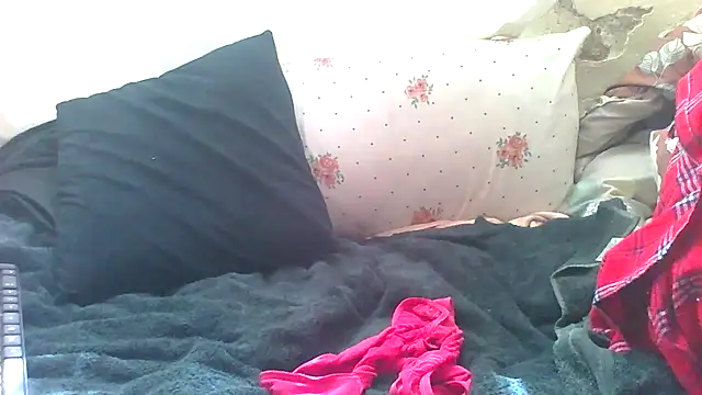 Honeyme24 online show from 04-19-26, 07:40