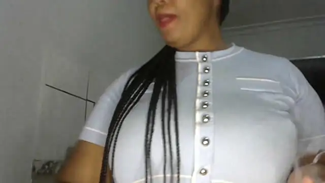 Snapshot of NippleMilkXx chatting on 05-30-26, 12:30 NippleMilkXx online show from 05-30-26, 12:30