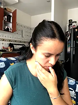 Snapshot of Shanonsex2 chatting on 09-11-25, 03:45 Shanonsex2 online show from 09-11-25, 03:45