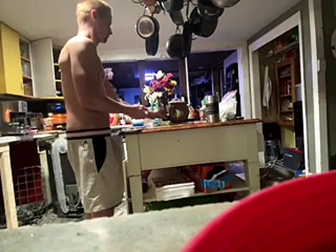 Snapshot of trash4cash chatting on 11-10-25, 12:09 trash4cash online show from 11-10-25, 12:09