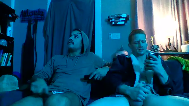 Snapshot of trash4cash chatting on 11-29-25, 12:24 trash4cash online show from 11-29-25, 12:24