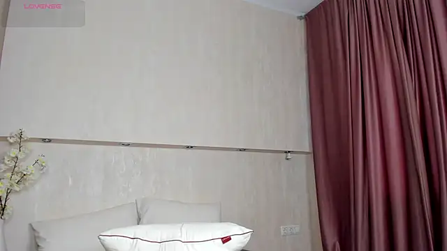 Snapshot of Erika_Carpenter chatting on 05-16-26, 12:07 Erika Carpenter online show from 05-16-26, 12:07