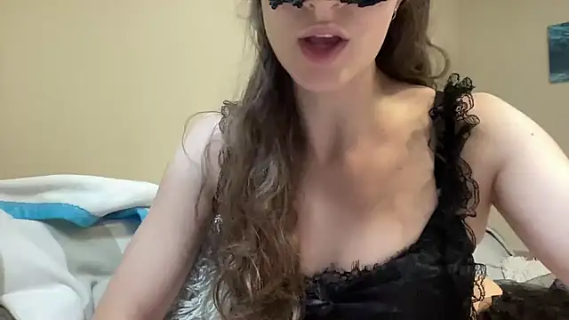 Snapshot of lexihot0000 chatting on 09-26-25, 04:22 lexihot0000 online show from 09-26-25, 04:22