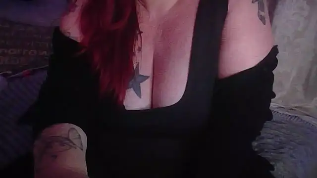 LynnLa online show from 11-11-25, 07:36