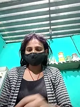 Snapshot of Baby__Shreya chatting on 03-02-25, 10:48 Baby  Shreya online show from 03-02-25, 10:48
