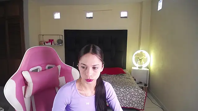 shanakendal2 online show from 10-28-25, 12:30