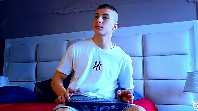 AsmodeoCox online show from 01-20-25, 09:01