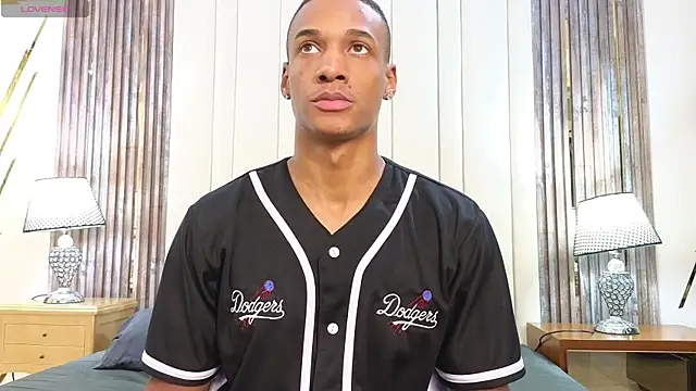 Snapshot of Malkongarcia chatting on 02-14-26, 09:11 Malkongarcia online show from 02-14-26, 09:11