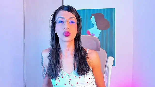 sofiaa grey  online show from 04-11-26, 01:37