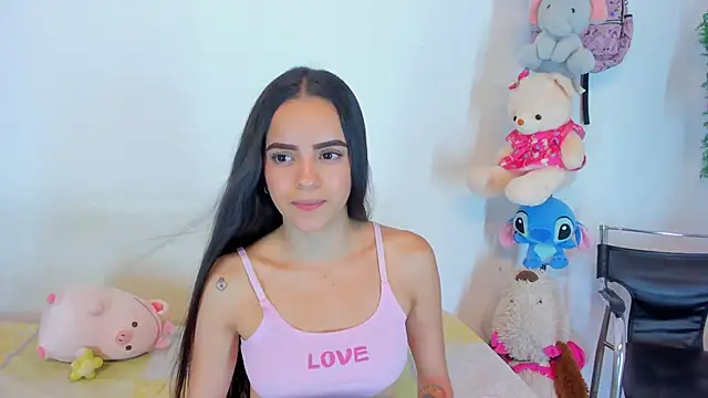 Snapshot of emilyclay_1 chatting on 10-21-25, 09:26 emilyclay 1 online show from 10-21-25, 09:26