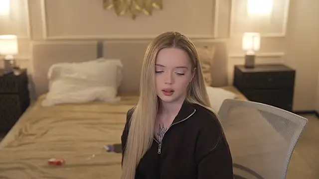 Cassy-Celestial  online show from 11-10-25, 09:08