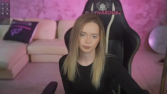 Cassy-Celestial  online show from 04-12-26, 07:24