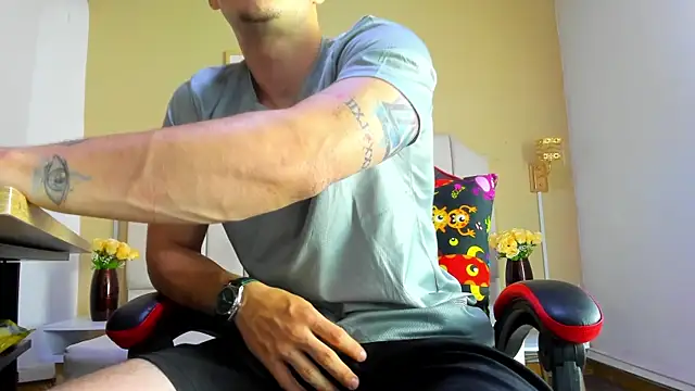 juan prior online show from 12-18-25, 01:39