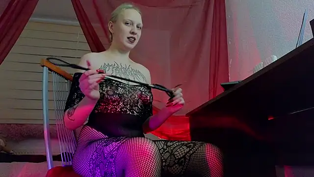 Martha Hoffman online show from 01-05-25, 03:55