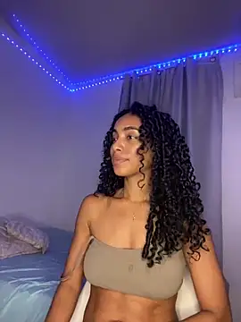 Snapshot of nicoleebony1 chatting on 02-18-25, 01:32 nicoleebony1 online show from 02-18-25, 01:32